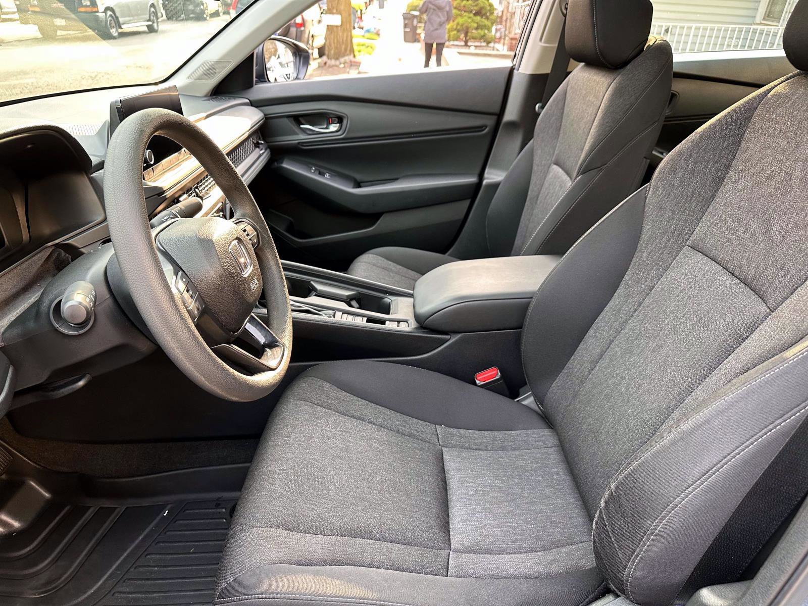 Used 2025 Honda Accord SE image 13