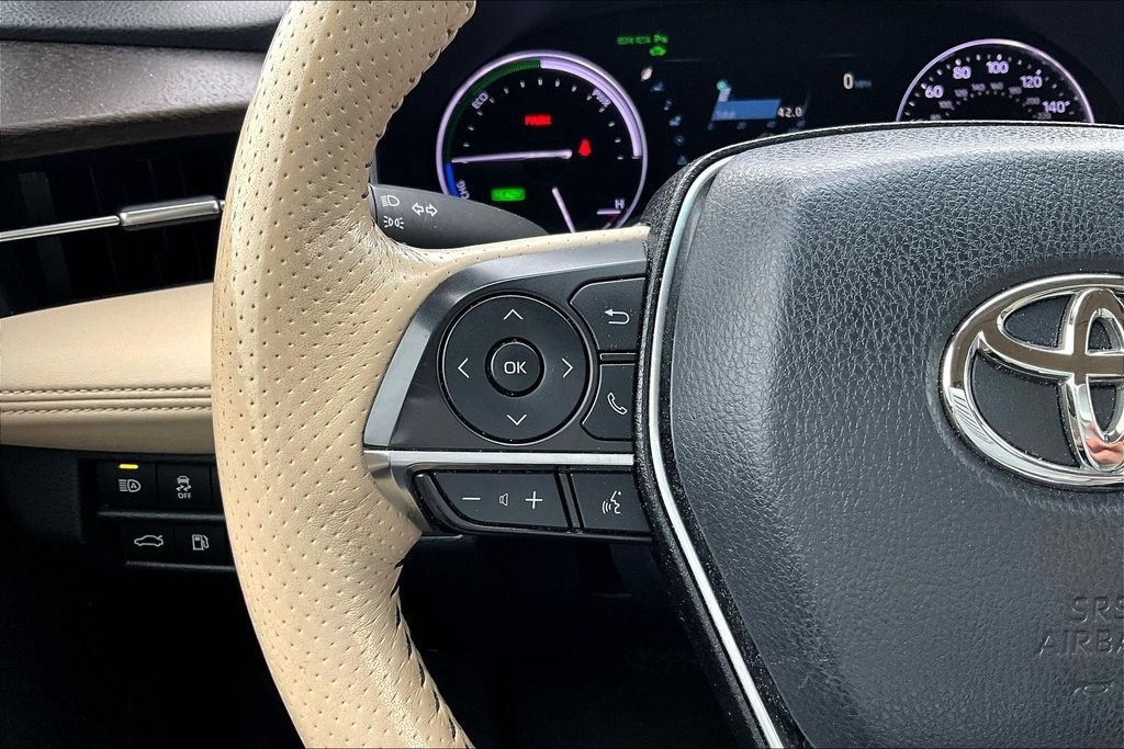 Used 2019 Toyota Avalon Limited w/ Advanced Safety Package FWD image 11