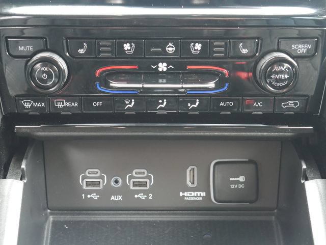 Used 2023 Jeep Grand Cherokee 4WD 4xe w/ Luxury Tech Group II image 24