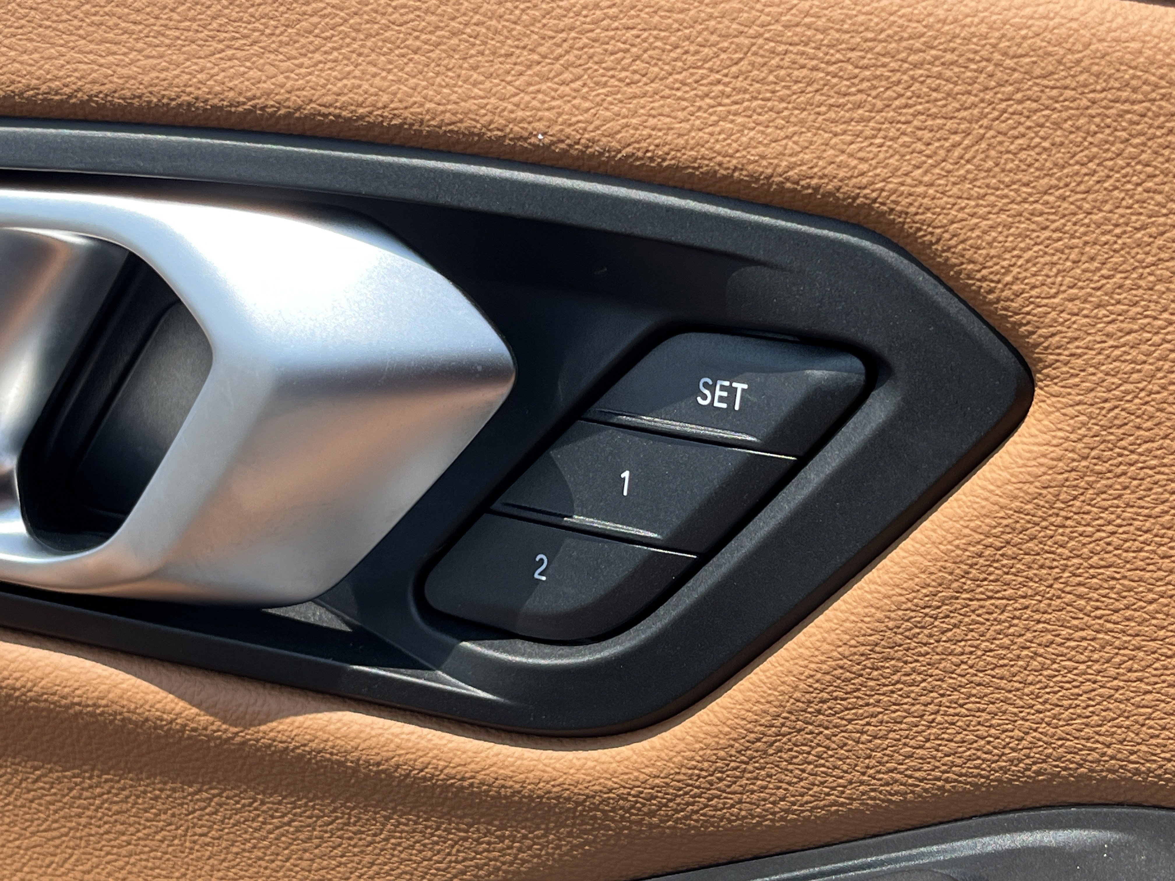 New 2025 BMW 330i Sedan w/ M Sport Package image 17