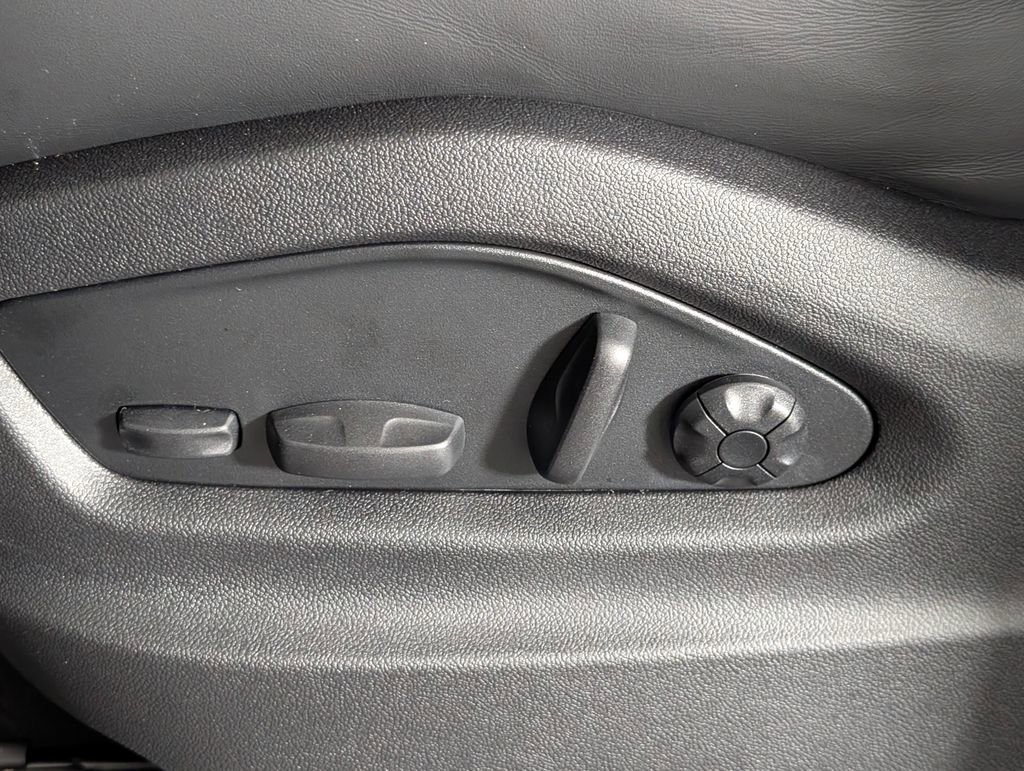 New 2026 Porsche Cayenne Coupe image 29