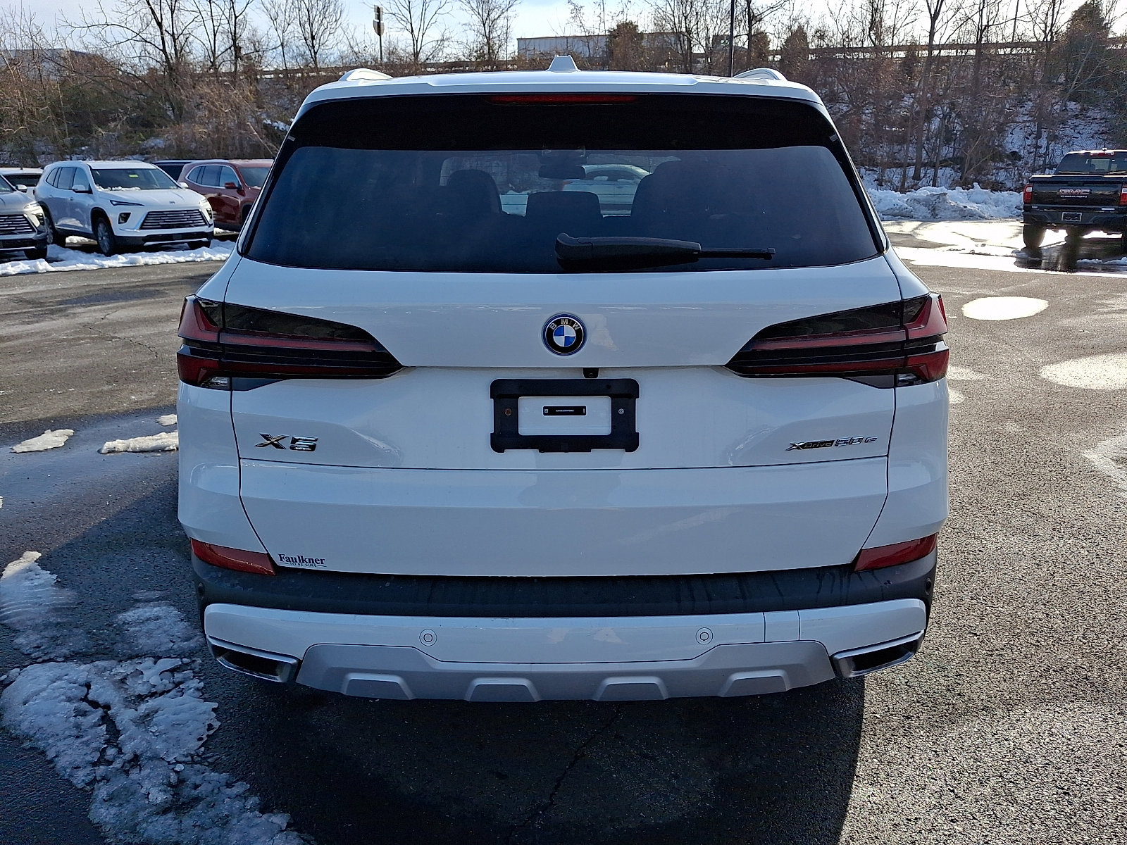 Used 2025 BMW X5 xDrive50e image 5