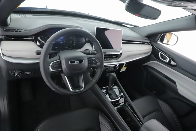New 2026 Jeep Compass Limited image 17