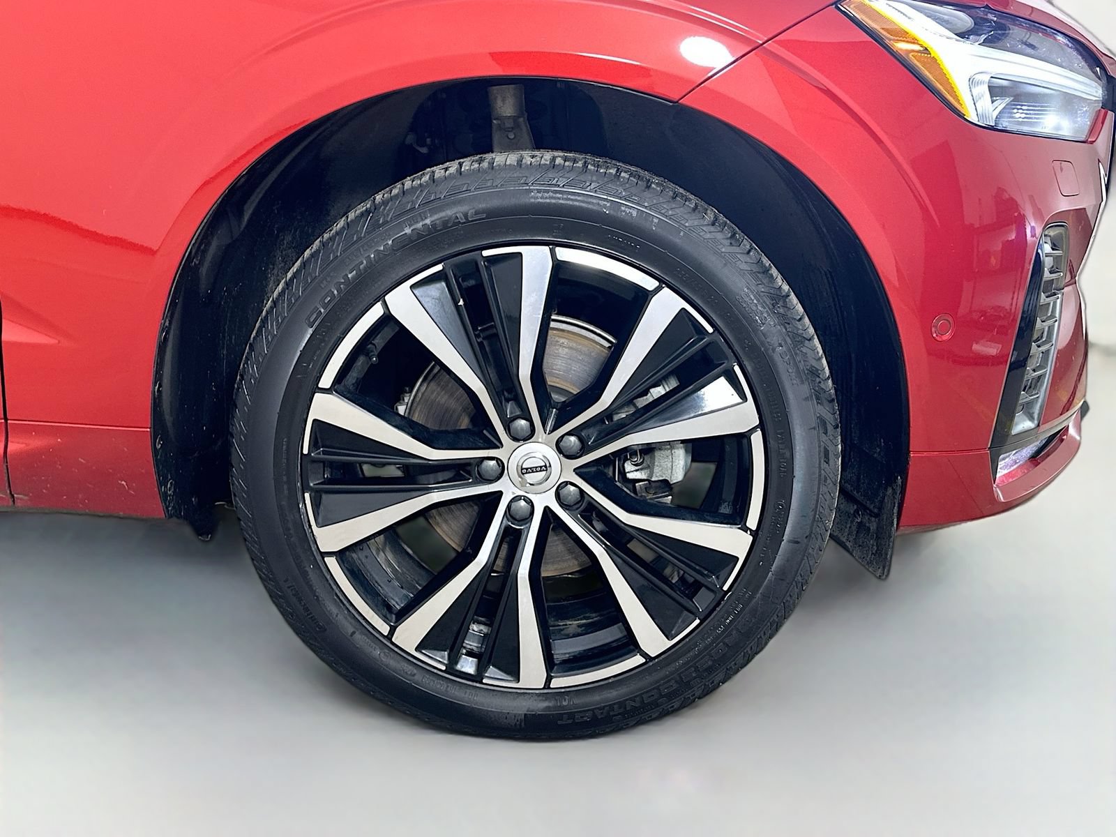 Used 2023 Volvo XC60 B5 Plus w/ Climate Package AWD/4WD image 10