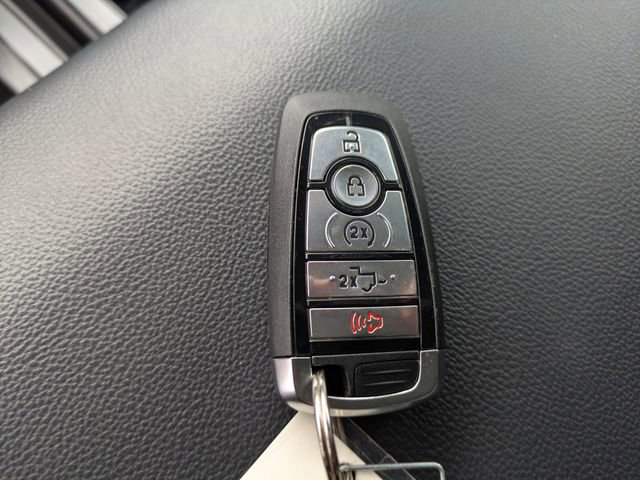 Used 2025 Ford F150 Lariat w/ Equipment Group 501A Mid image 33