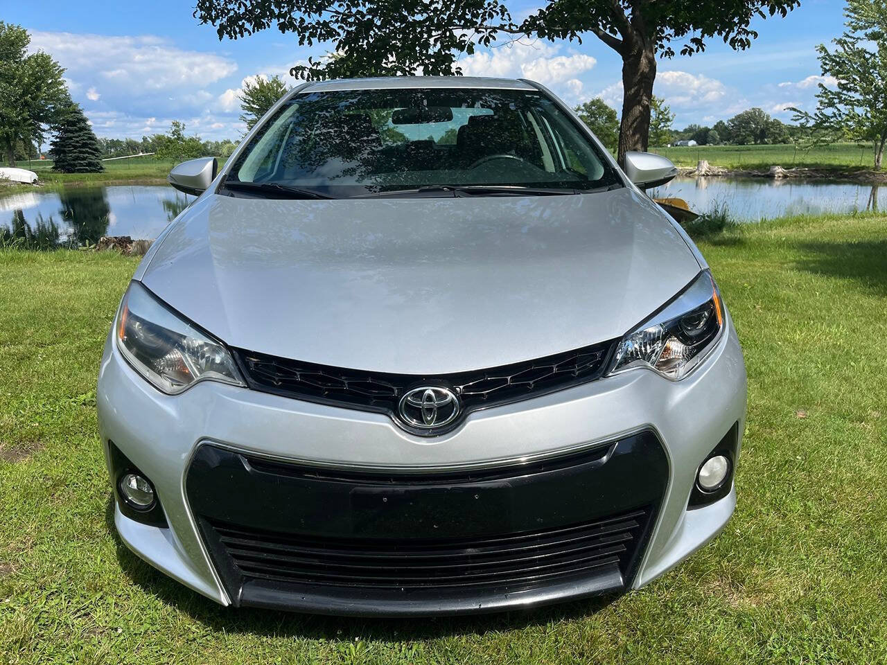 Used 2014 Toyota Corolla S FWD image 2