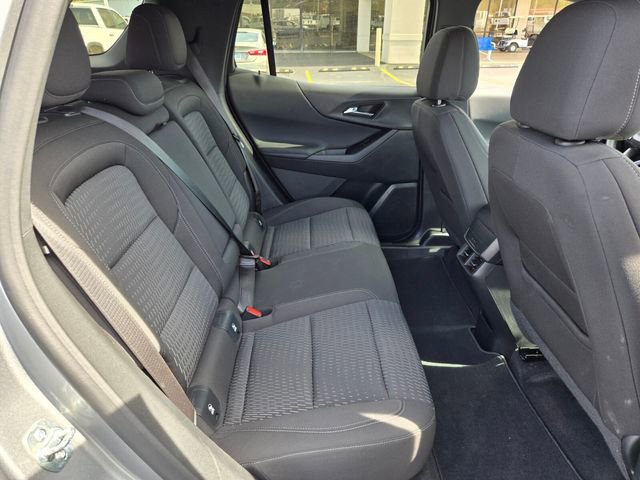 Used 2025 Chevrolet Equinox LT w/ Safety and Technology Package image 16