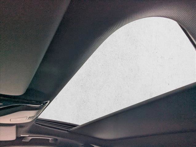 Certified 2025 BMW 330i Sedan w/ Convenience Package image 16