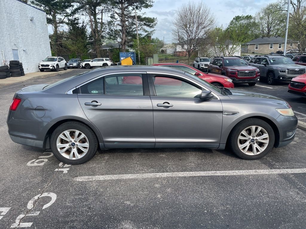 Used 2012 Ford Taurus SEL image 9