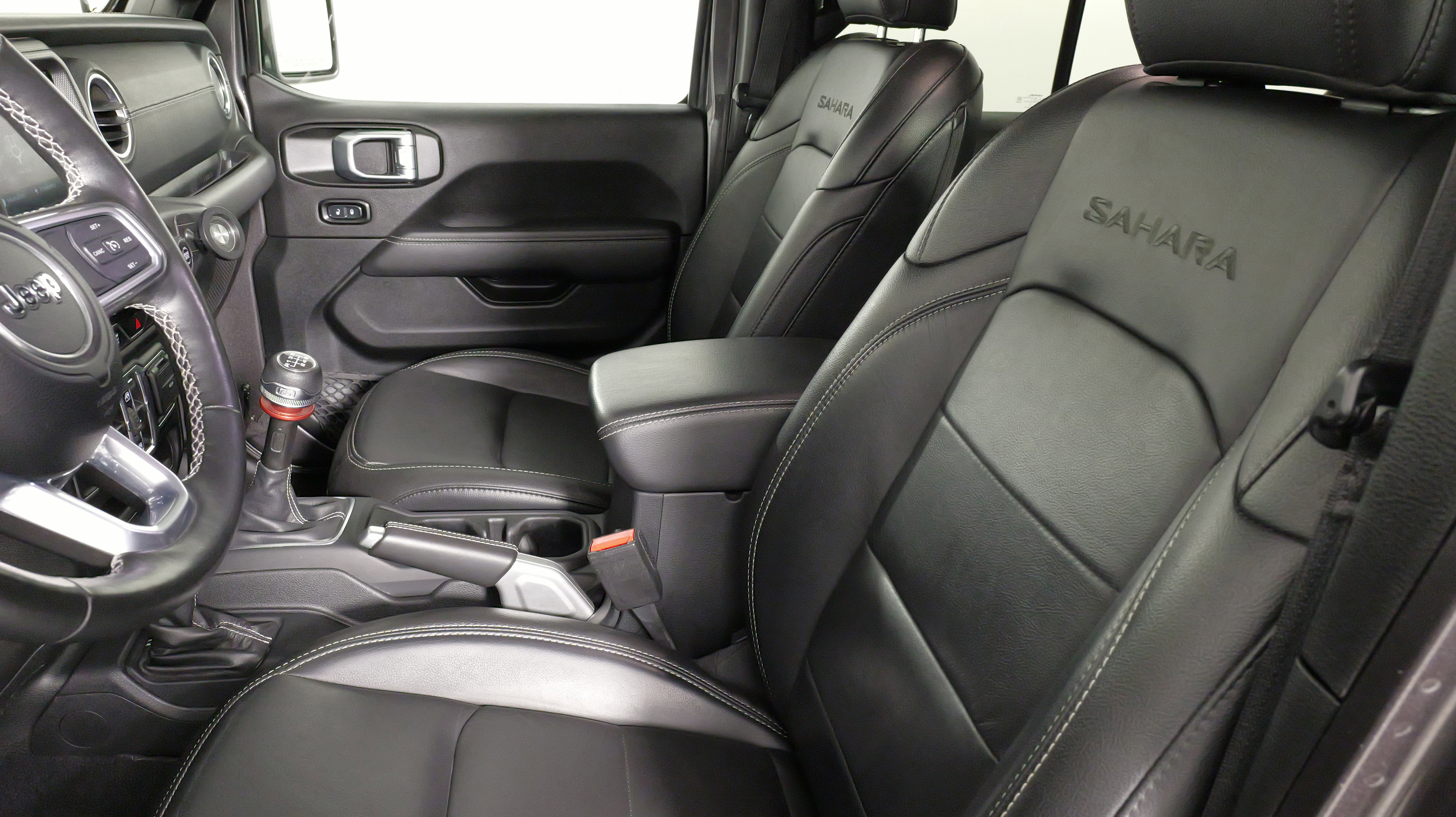 Used 2021 Jeep Wrangler Unlimited Sahara image 30