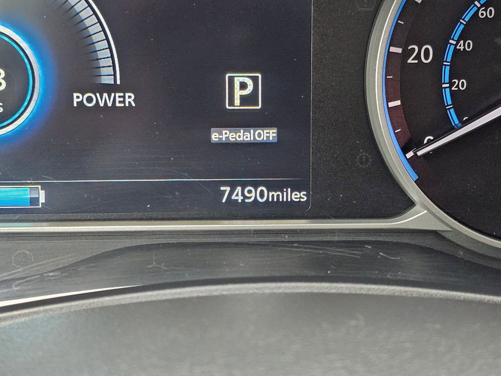 Certified 2024 Nissan Leaf SV Plus FWD image 21