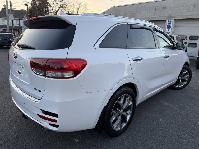 Used 2017 Kia Sorento SX image 8