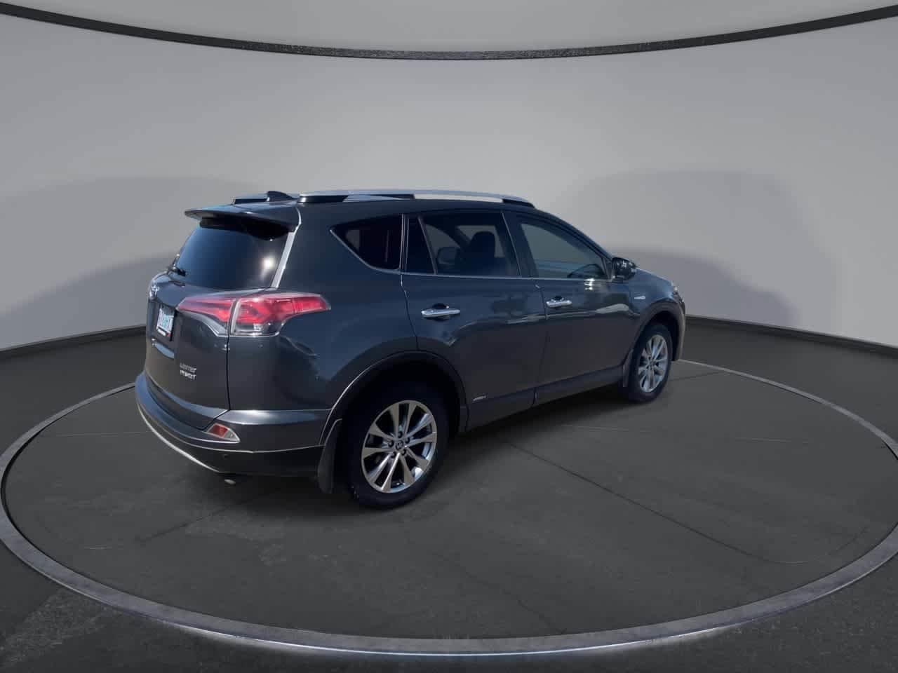 Used 2016 Toyota RAV4 Limited w/ Advanced Technology Package AWD/4WD image 8