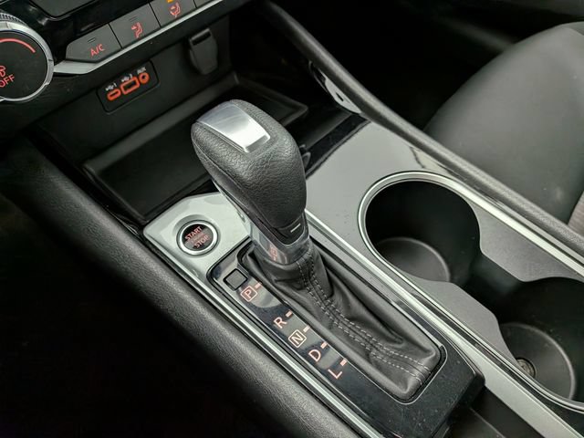 Used 2024 Nissan Altima 2.5 SV FWD image 17