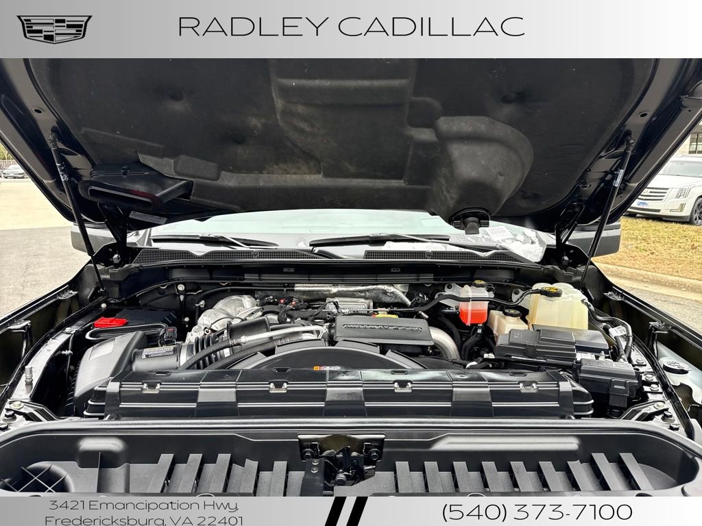 Used 2022 GMC Sierra 3500 Denali w/ Denali Black Diamond Edition image 11