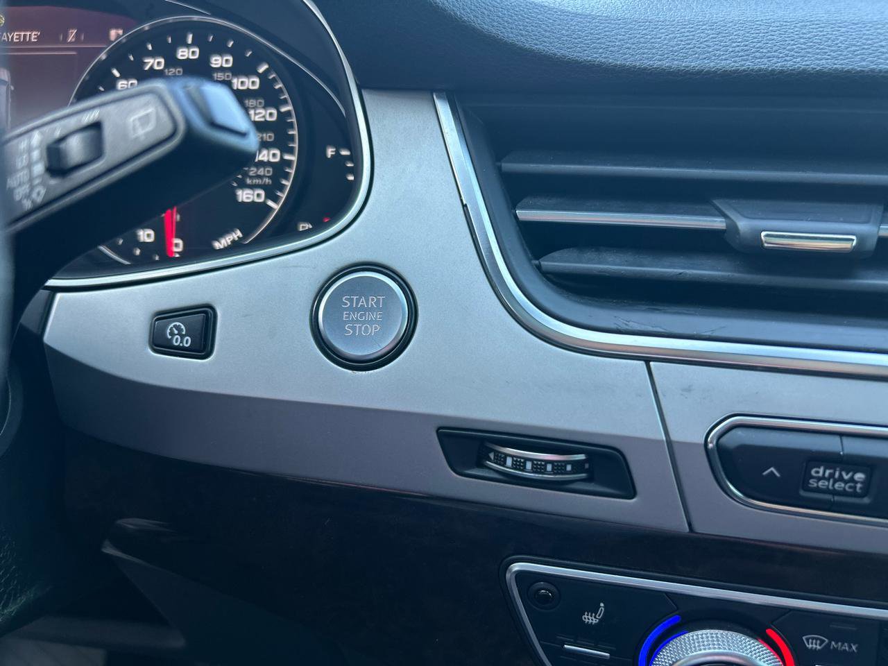 Used 2017 Audi Q7 2.0T Premium Plus w/ Premium Plus Package image 25