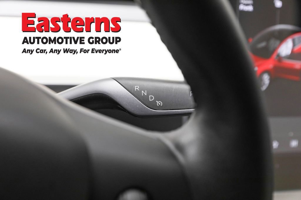 Used 2020 Tesla Model 3 Standard Range image 13