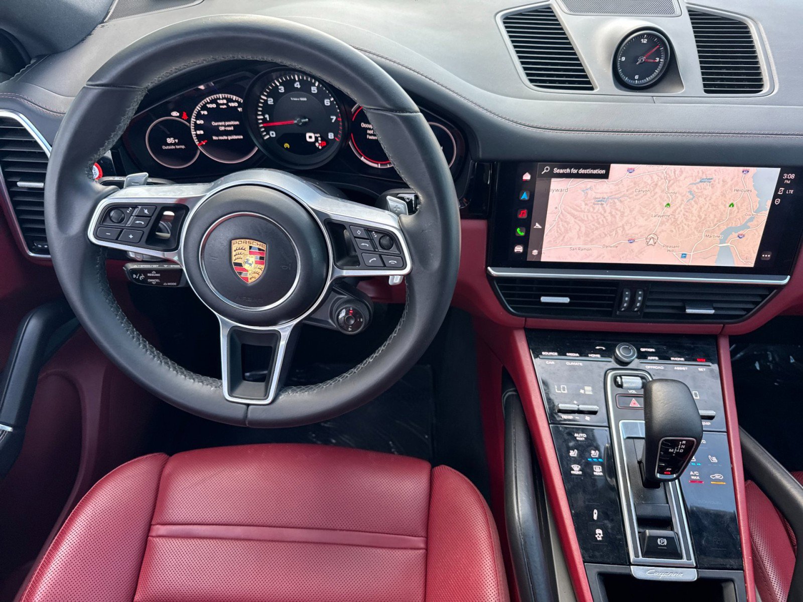 Used 2022 Porsche Cayenne Platinum Edition image 14