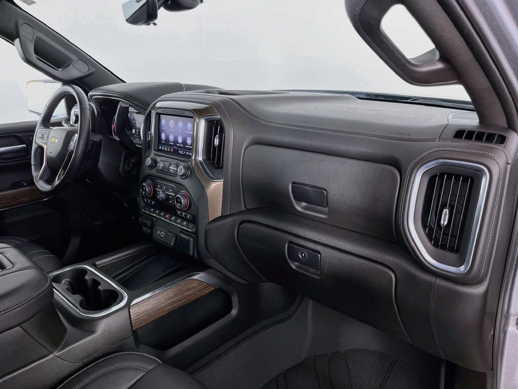 Used 2022 Chevrolet Silverado 1500 High Country w/ Technology Package AWD/4WD image 33