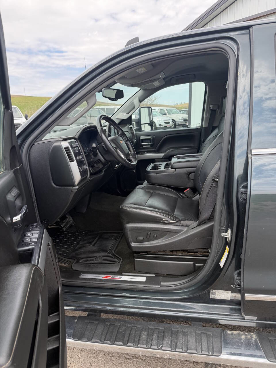 Used 2018 Chevrolet Silverado 2500 LTZ w/ Z71 Package, Off-Road AWD/4WD image 11