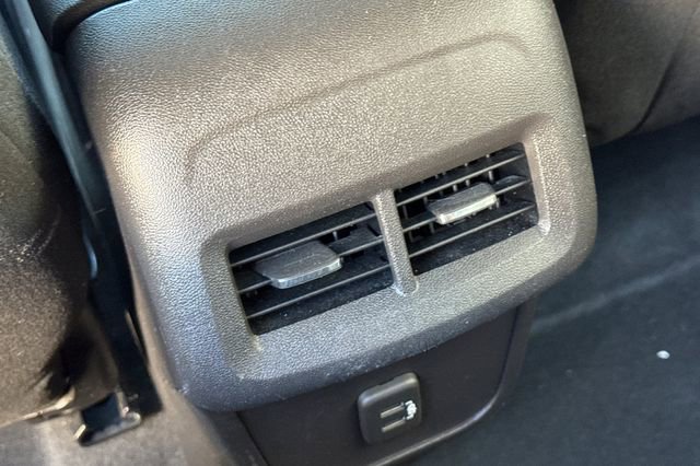 Used 2019 Chevrolet Equinox LS image 39