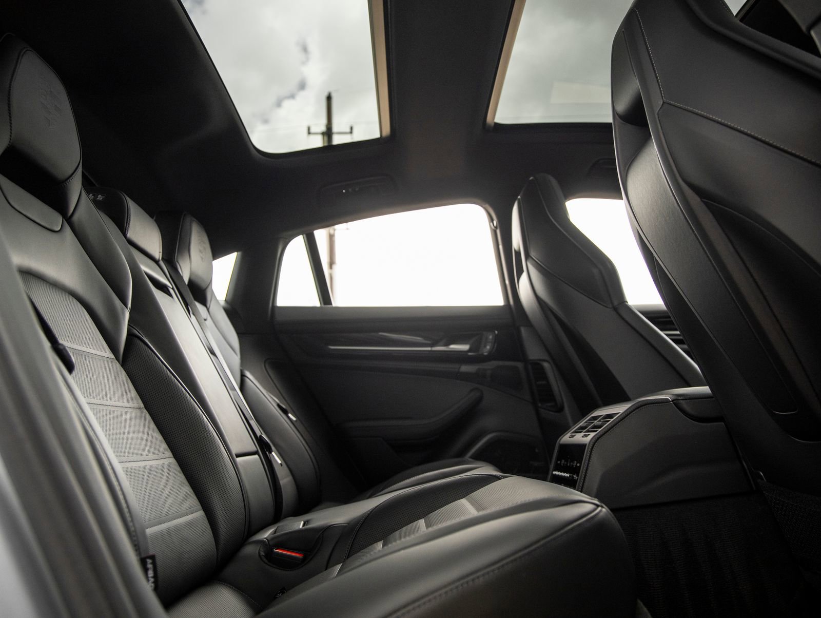 New 2026 Porsche Panamera 4 AWD/4WD image 42
