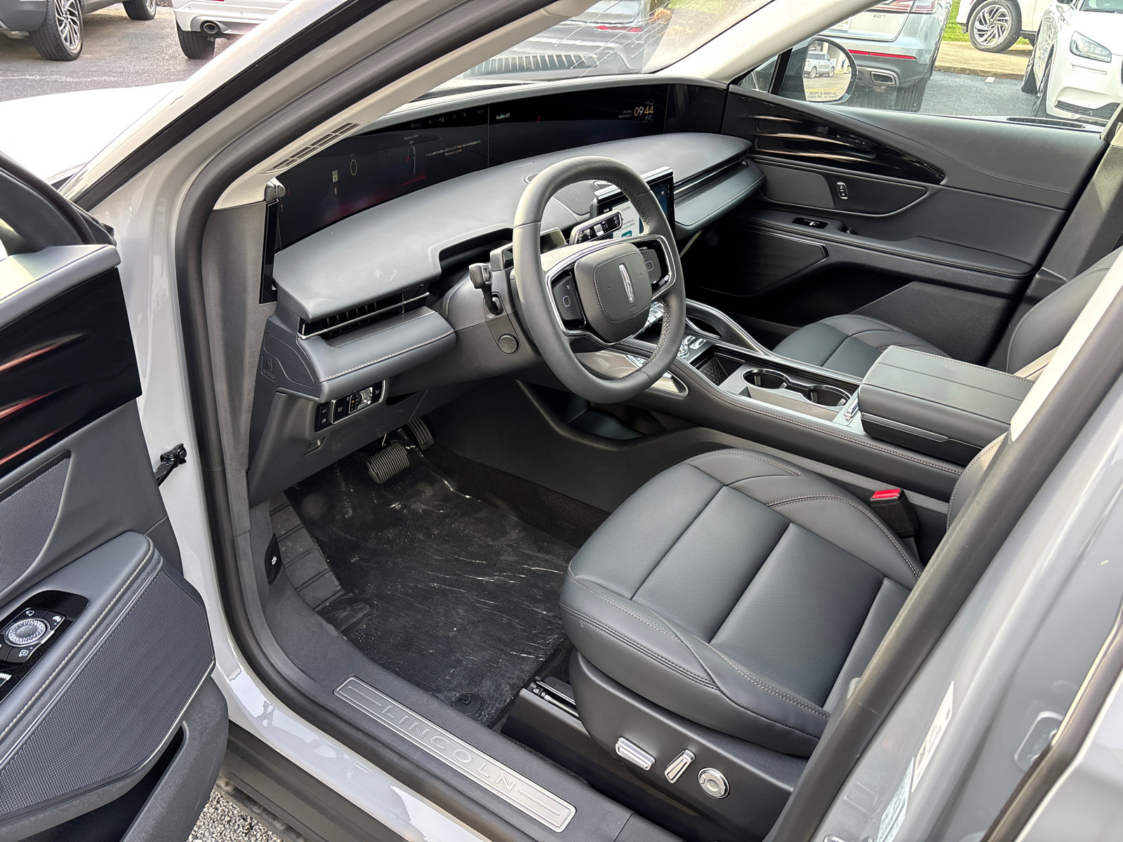 New 2026 Lincoln Nautilus Premier w/ Jet Appearance Package image 26