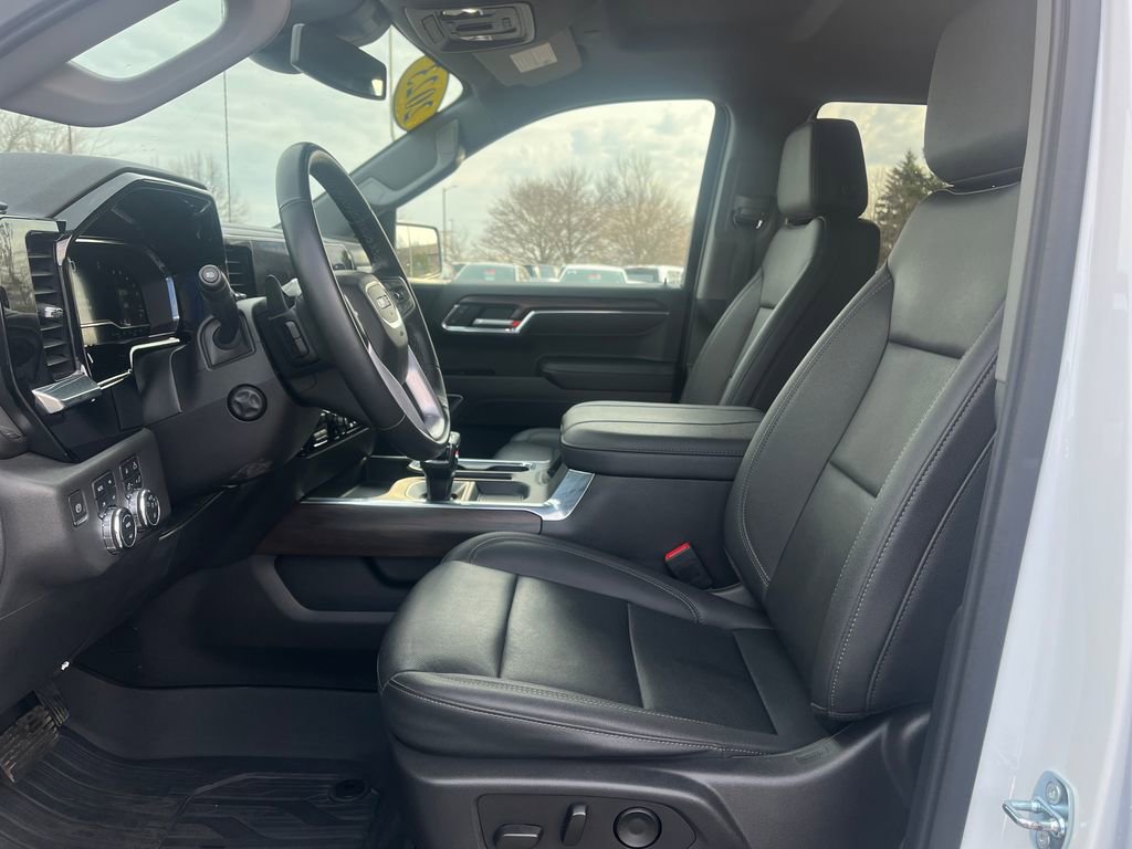 Certified 2023 GMC Sierra 1500 SLT w/ SLT Premium Plus Package AWD/4WD image 10