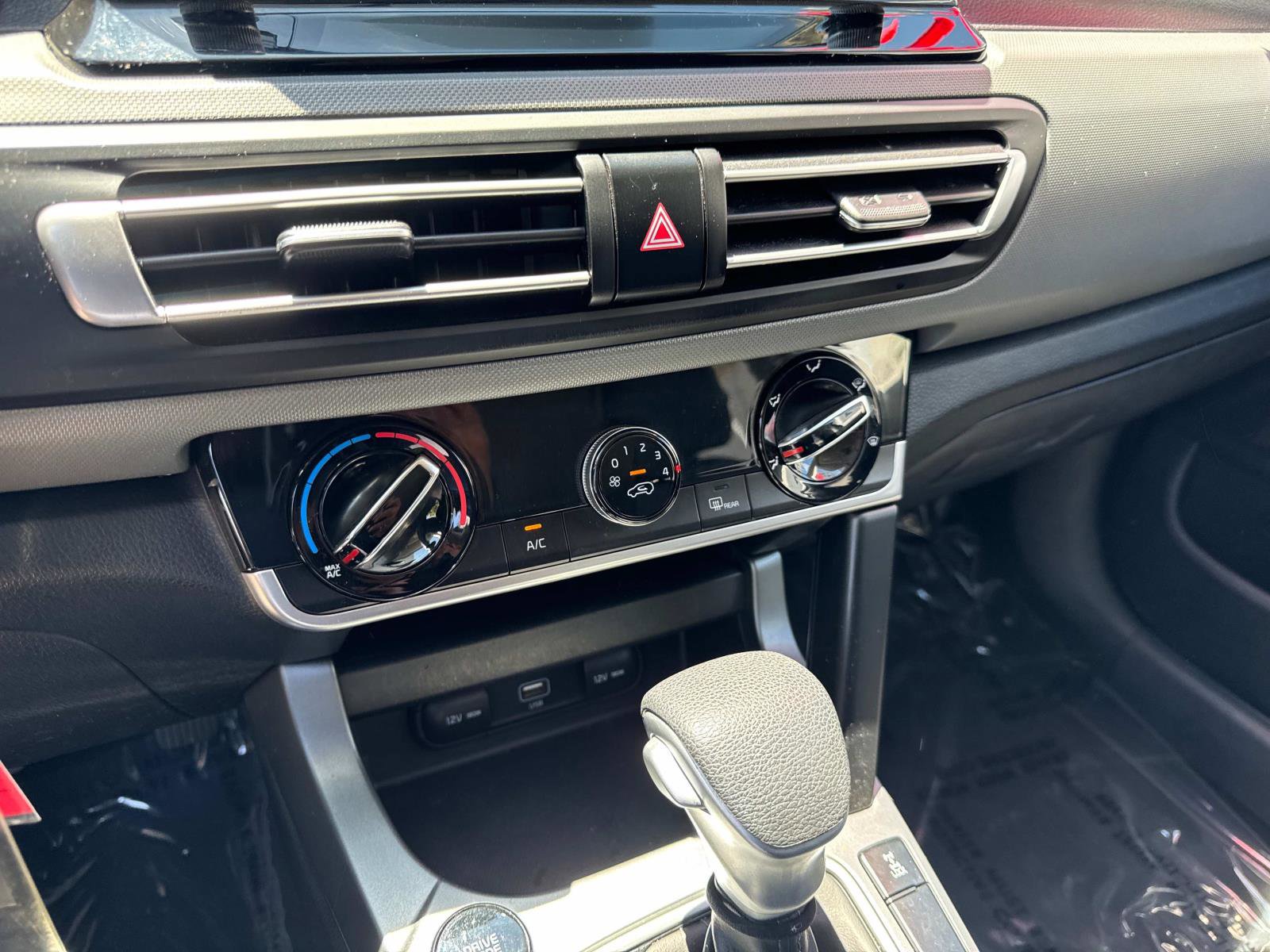 Used 2021 Kia Seltos LX image 20