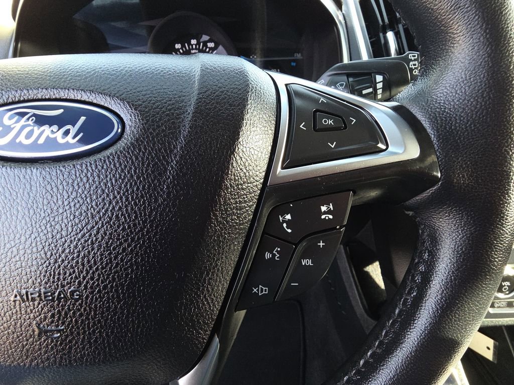 Used 2024 Ford Edge Titanium image 19