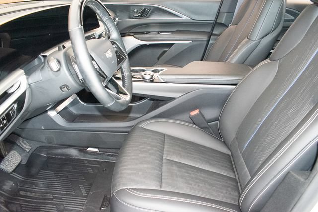 Used 2025 Cadillac Lyriq Sport w/ LPO, Floor Liner Package AWD/4WD image 20