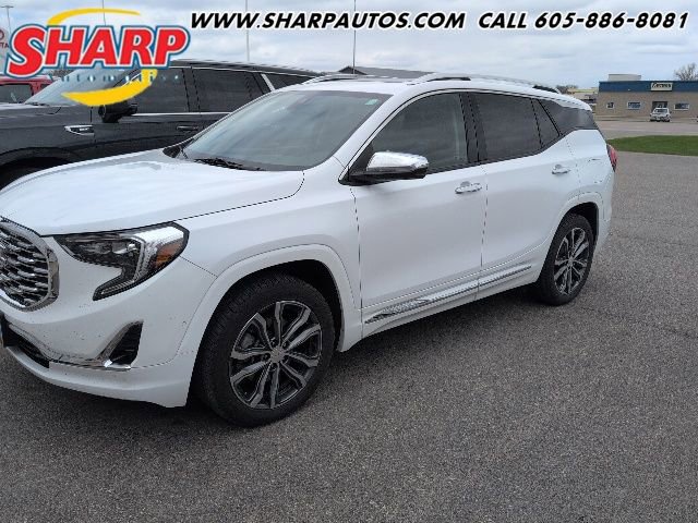 Used 2020 GMC Terrain Denali w/ GMC Pro Grade Package AWD/4WD image 1