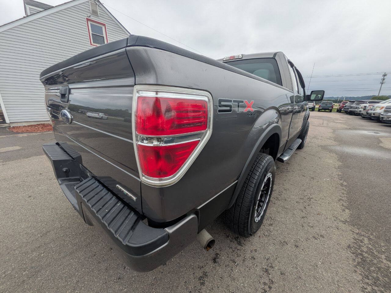 Used 2013 Ford F150 STX w/ Mid Equipment Group AWD/4WD image 9