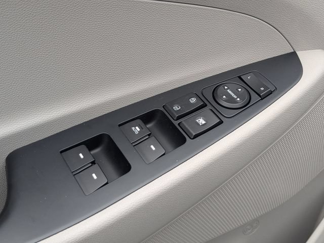 Used 2019 Hyundai Tucson Value FWD image 10