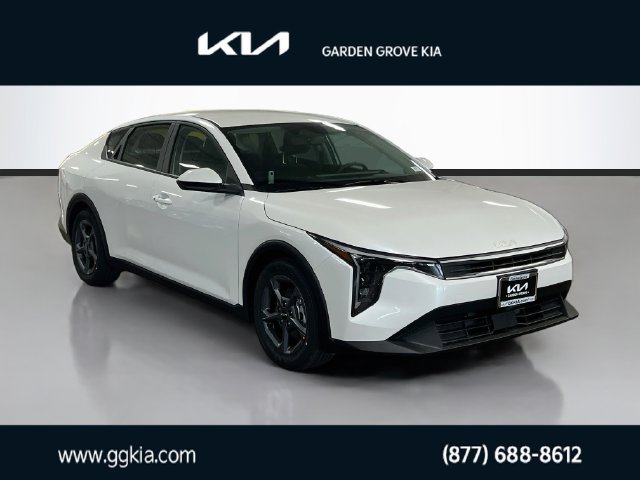 New 2026 Kia K4 FWD 360° Tour