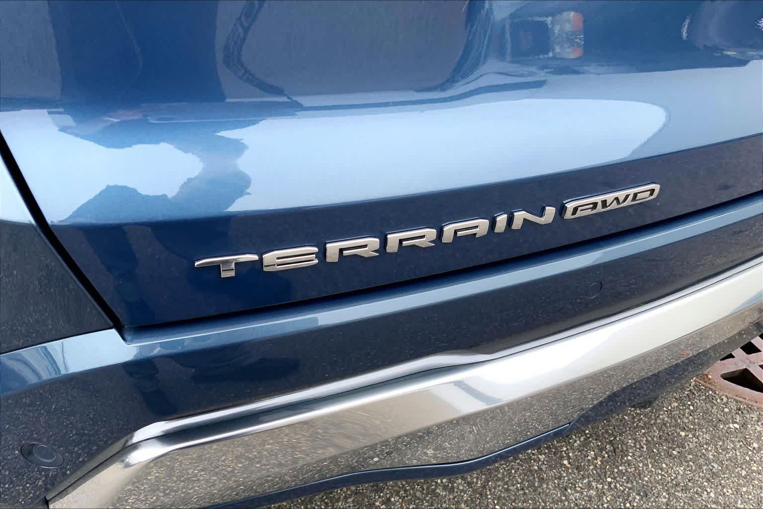 Used 2026 GMC Terrain Denali AWD/4WD image 33