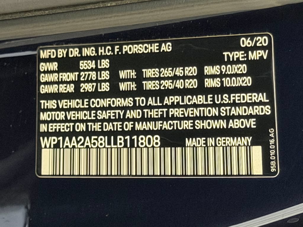 Certified 2020 Porsche Macan AWD/4WD image 25