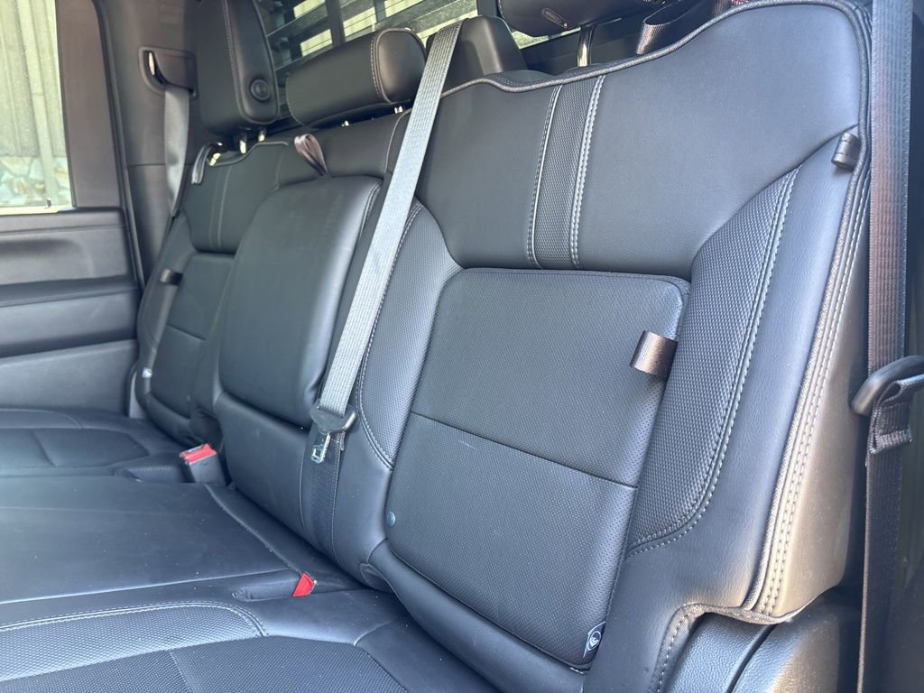 Used 2021 Chevrolet Silverado 3500 High Country image 38