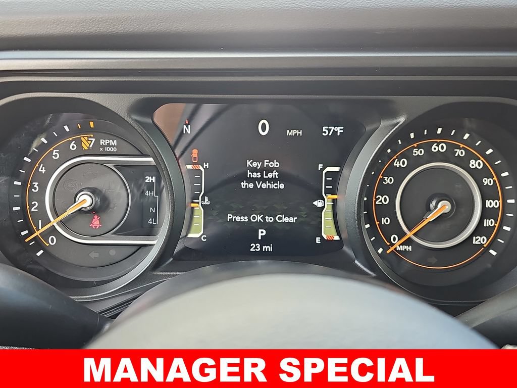 New 2025 Jeep Gladiator Mojave w/ Convenience Group AWD/4WD image 18