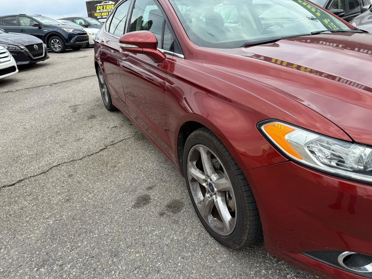 Used 2014 Ford Fusion SE w/ Equipment Group 201A image 3