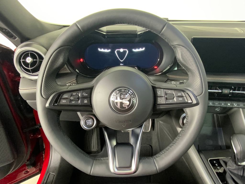 New 2025 Alfa Romeo Tonale AWD/4WD image 25