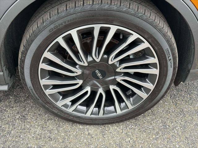 Used 2022 Lincoln Corsair AWD w/ Premium Package image 9