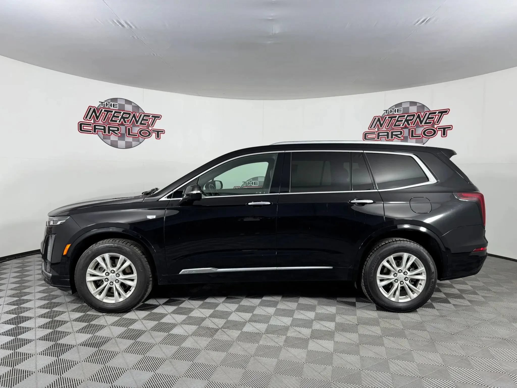 Used 2023 Cadillac XT6 Luxury AWD/4WD image 4