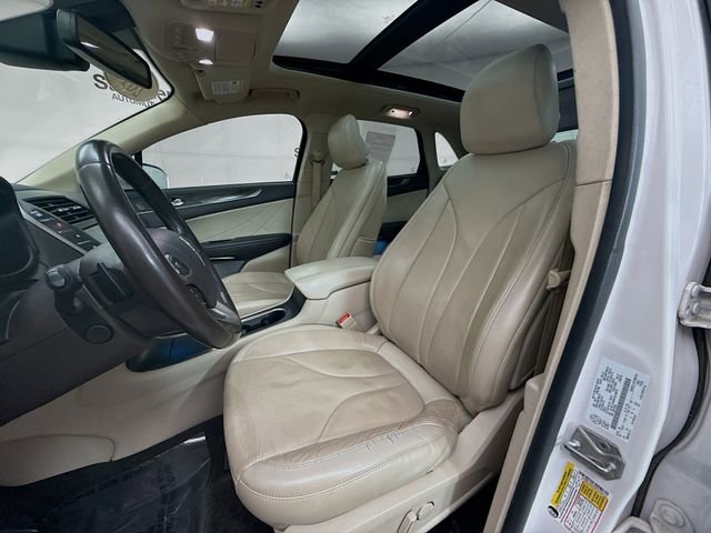 Used 2017 Lincoln MKC Reserve w/ Technology Package image 23