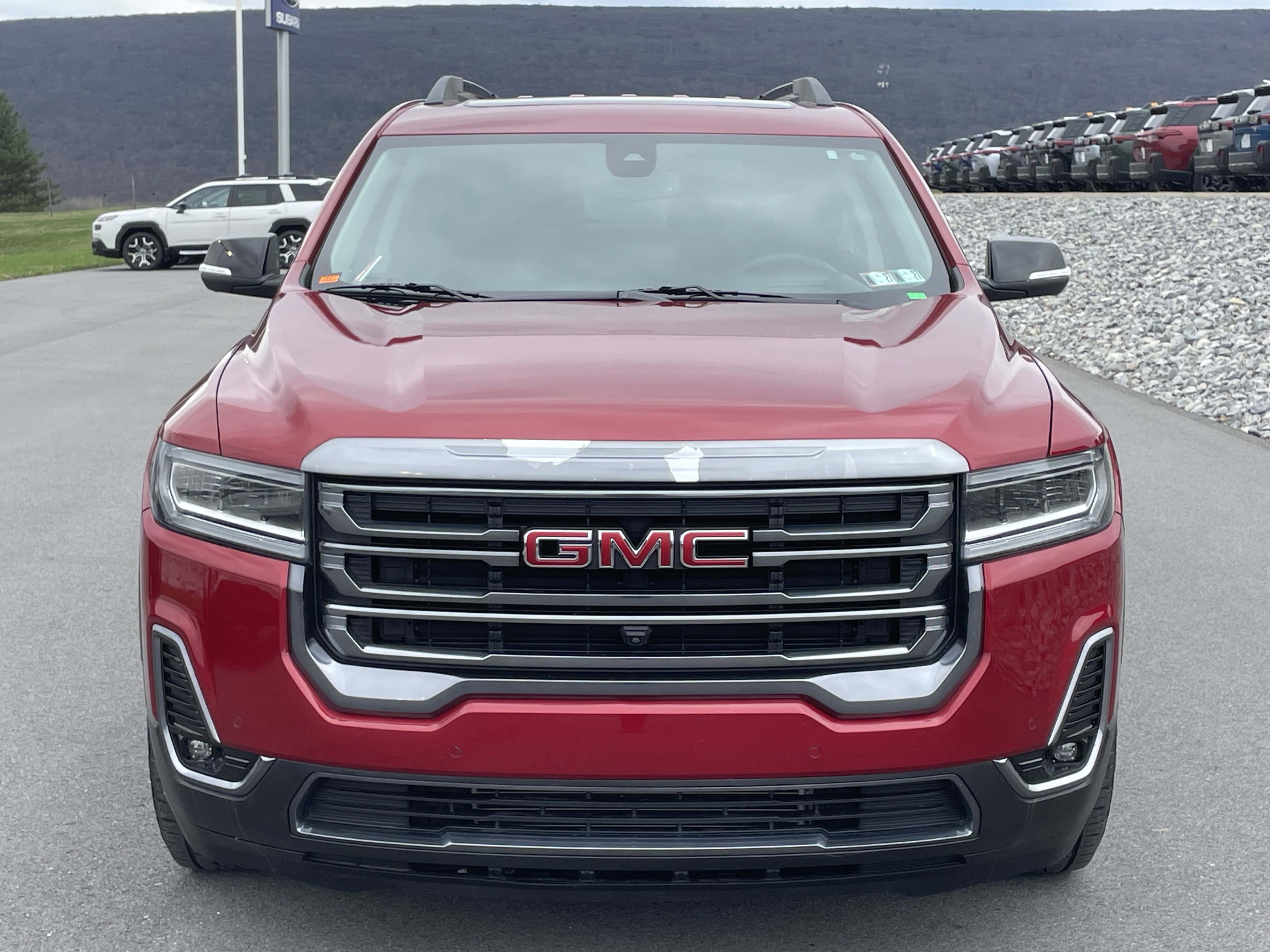 Used 2023 GMC Acadia AT4 w/ Technology Package AWD/4WD image 9