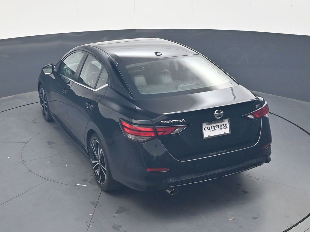 Used 2022 Nissan Sentra SR w/ SR Premium Package FWD image 31