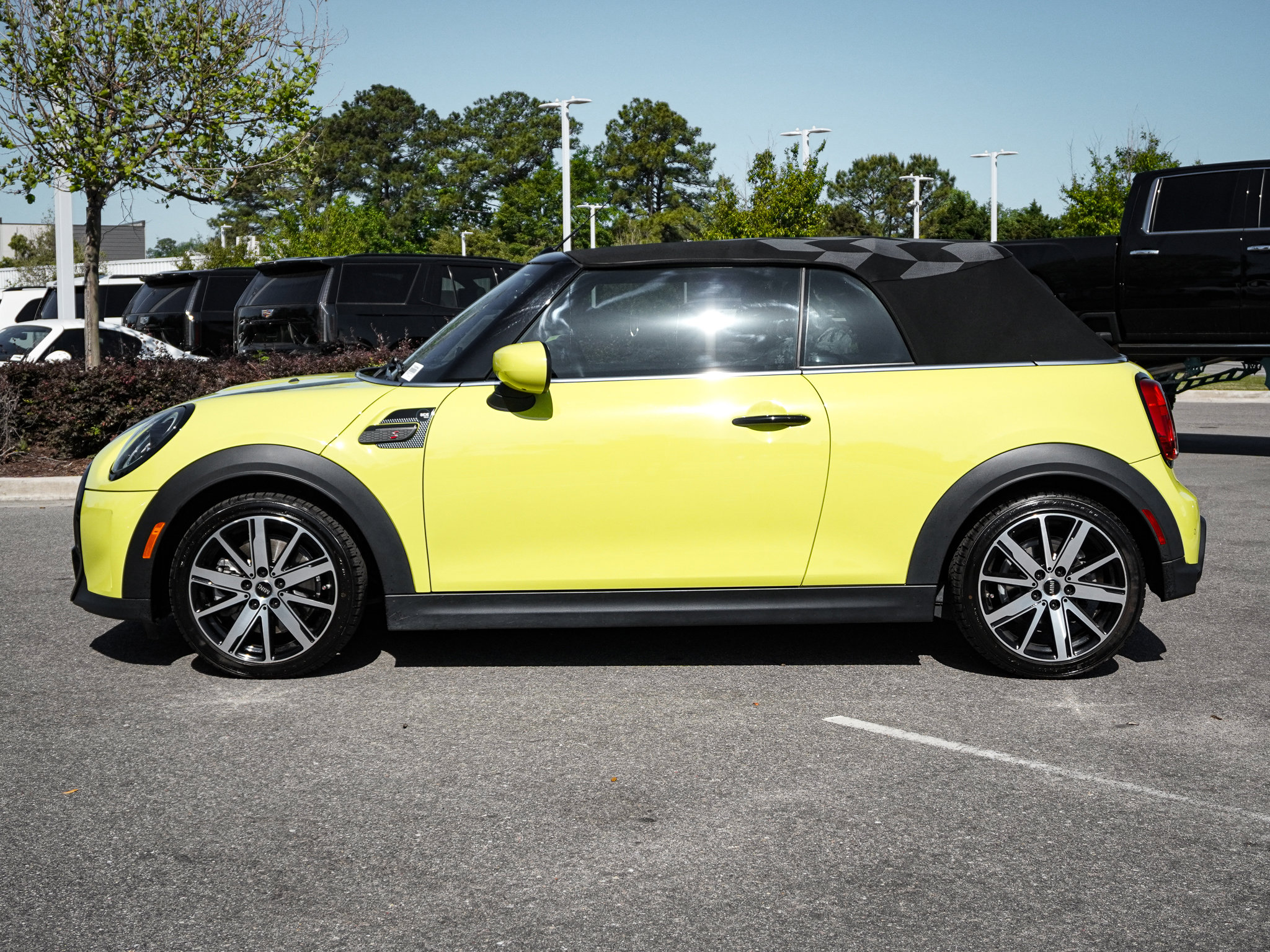 Used 2022 MINI Cooper S w/ Sidewalk Package FWD image 7
