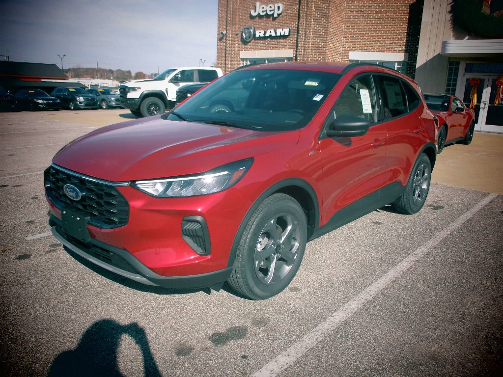 New 2026 Ford Escape ST-Line w/ Tech Pack #1 FWD image 3