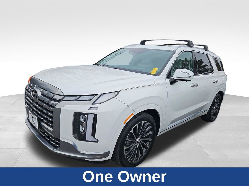 Used 2023 Hyundai Palisade Calligraphy image 3