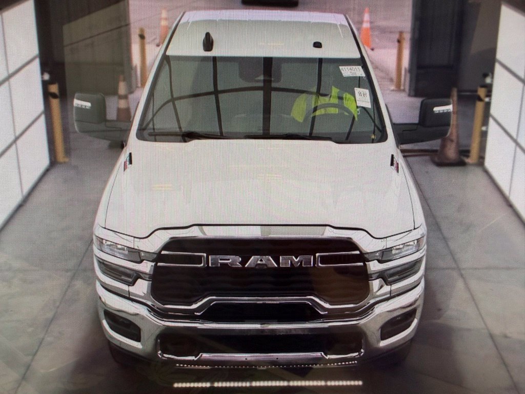 Used 2026 RAM 2500 Big Horn AWD/4WD image 3
